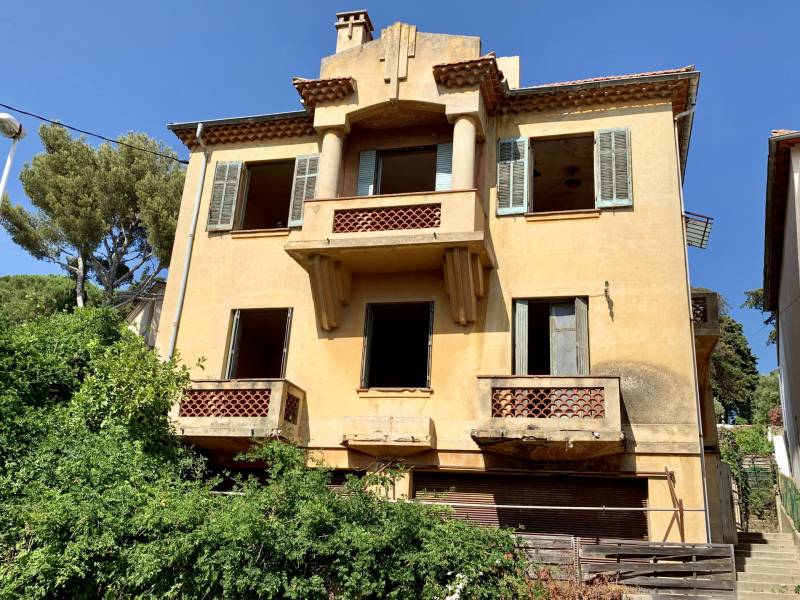 A la vente maison en centre ville de Sainte Maxime