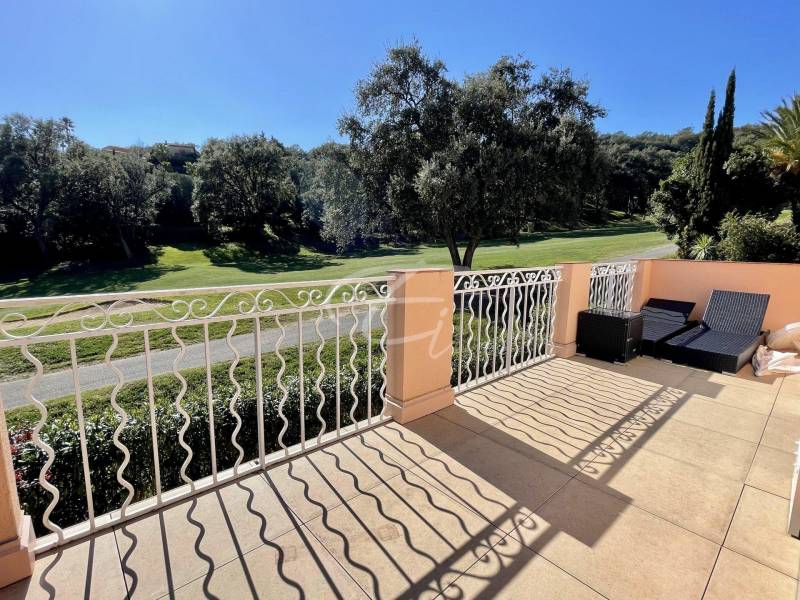 Villa jumelée à vendre au Golf de Ste Maxime