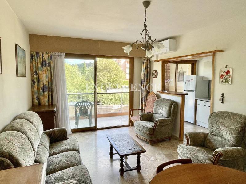 En vente appartement 2 pièces avec terrasse proche du centre-ville de Sainte Maxime